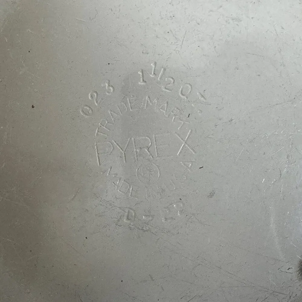 Vintage Hammered Aluminum Casserole Dish & Vintage Pryex 1.5 qt Glass‎ Bowl